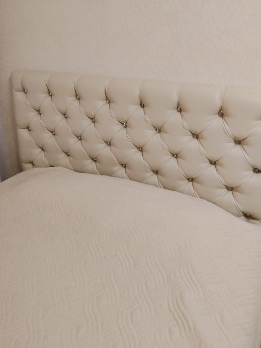 Двухспальная кровать на Кшт