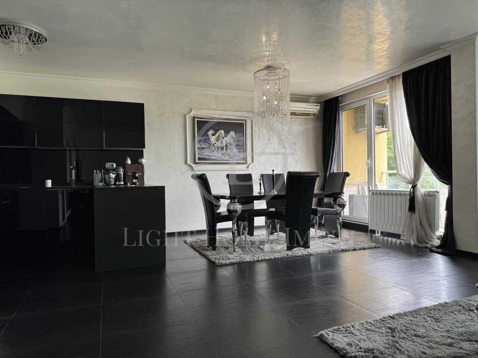 Продава се Тристаен апартамент в Пловдив, Кършияка - 127 кв.м за 2481 €/кв.м - Снимка #3