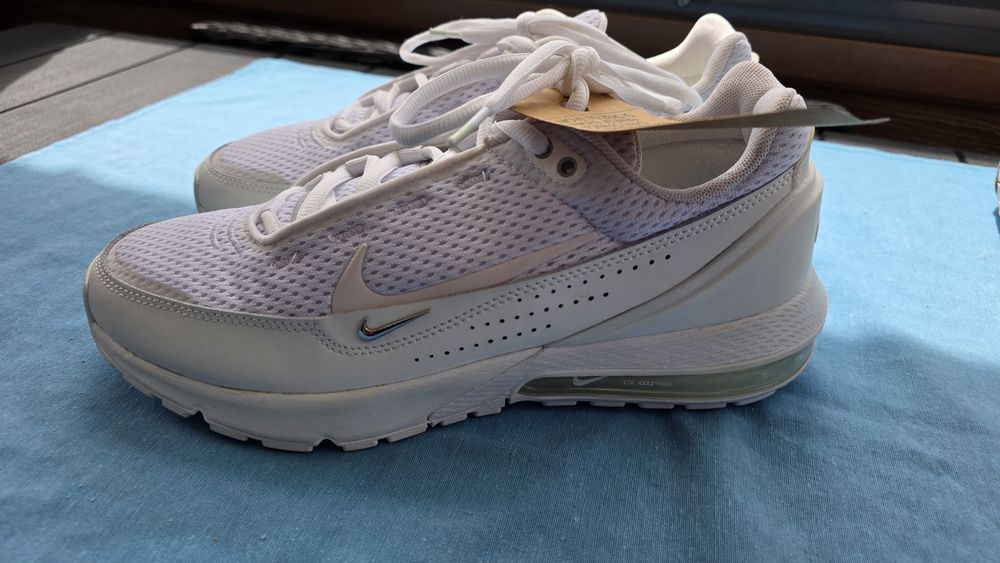 Маратонки Nike Air Max Pulse DR0453 101 бял