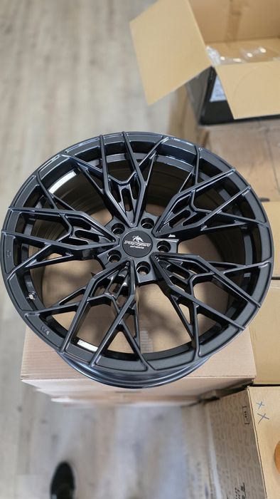 Jante R19 5x112 Forzza Spectrum Flow Forged Noi Audi A3 A4 A5 A6 A7 A8 Q3 Q5 Q7 Mercedes C E S CLA CLS GLC GLE BMW G20 G30 F40 X1 X3 Seat Leon Cupra