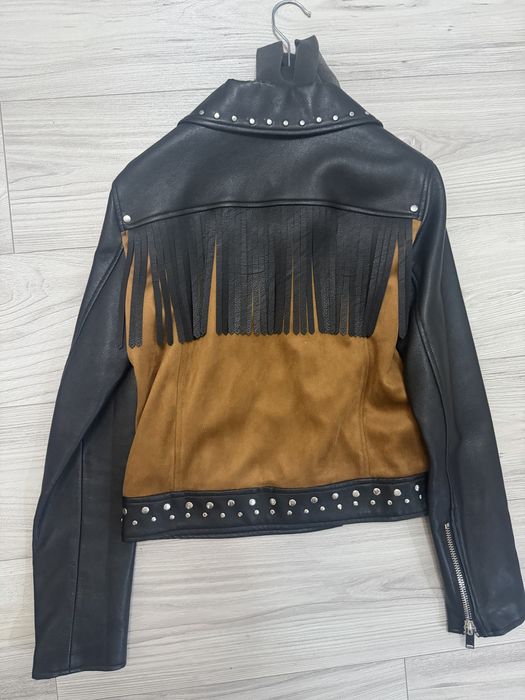 Продам куртку Mango размер s