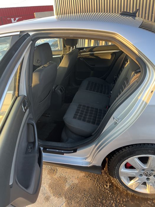 Продаю машину в хорошем состоянии