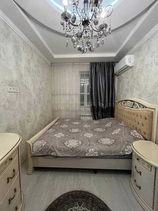 #304 Сдаётся квартира ул. Садык Азимова 3/2/9 Комнаты раздельные.