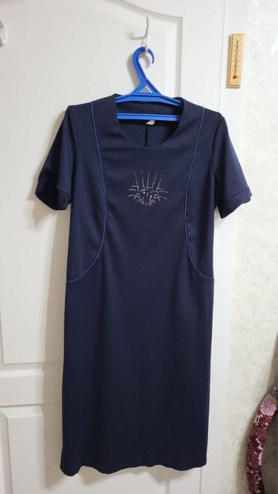 Продам платье дешево