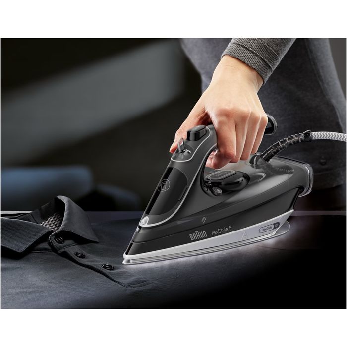 Ютия Braun FreeStyle 5 SI5188BK, 2800W, Парна струя 220 гр/мин