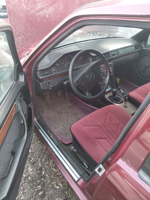 Продам 124 2.3 на январе с