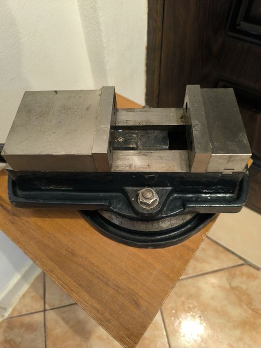 Menghină rotativă 90mm pentru mașini de găurit și frezat