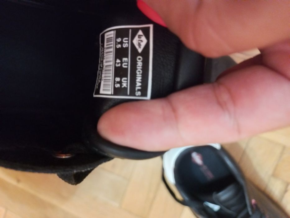 Спортно-елегантни обувки Lee cooper