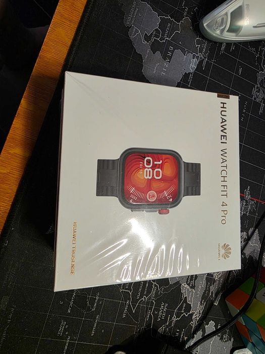 Продам смарт часы huawei fit 4 pro