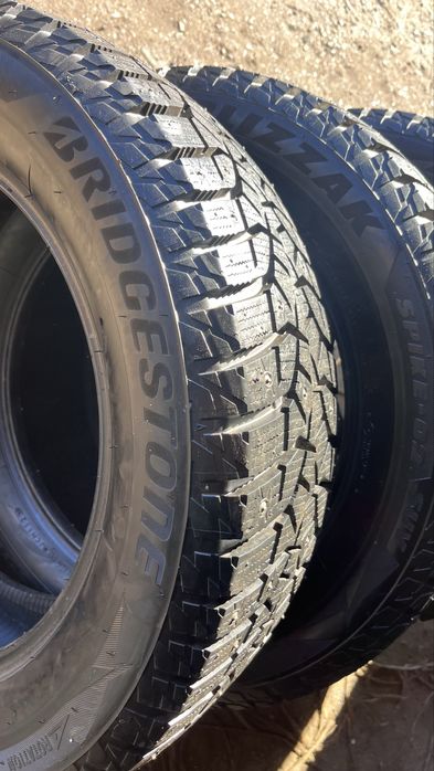 225/60 R17 Bridgestone 4шт