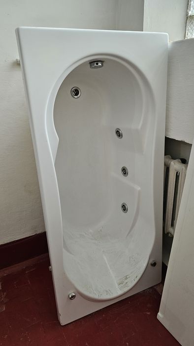 Продается ванна
I -
I