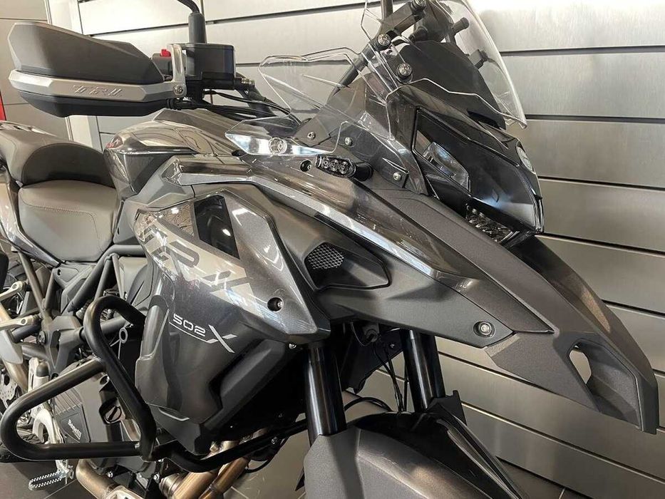 Мотоцикл Benelli TRK 502 X