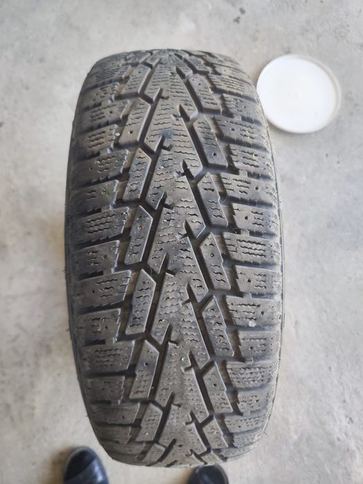 Продам резину r16