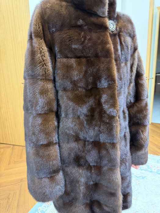 Шуба норковая за 200 тыс