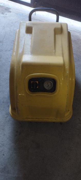 Karcher 1000$ kelishamiz