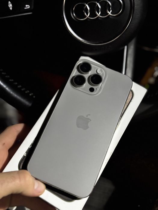 iPhone 15 Pro Max - 256gb