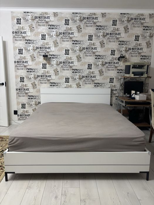 Кровать 180×200 см с ортопедическим матрасом