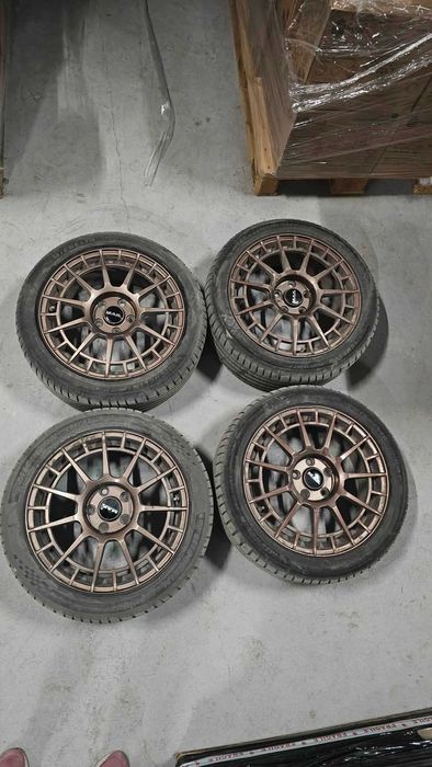 Бронзови джанти с гуми Michelin Pilot Sport, 225/45 ZR 17