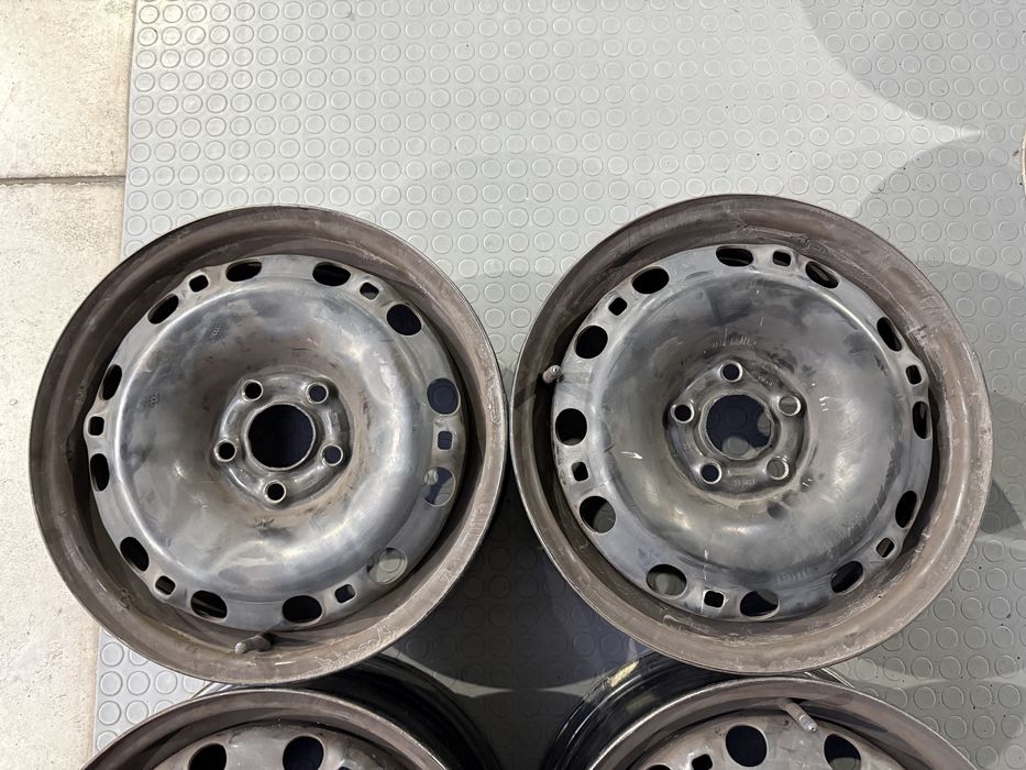 4бр. ОТЛИЧНИ 15” Железни Джанти 5х100 за -SKODA/VW/VAG- 6Jx15H2, ET43