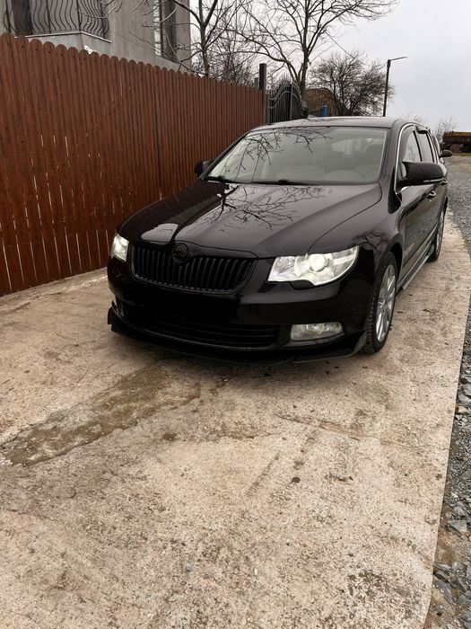 Vând Skoda Superb