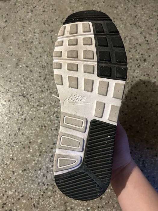 Продавам Маратонки Nike