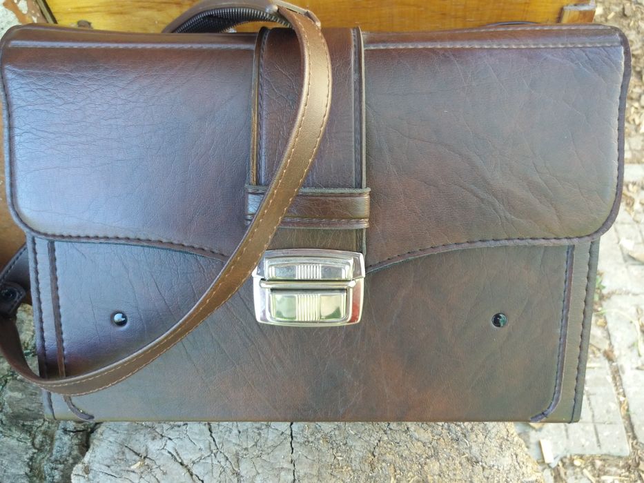 Кожена чанта куфар