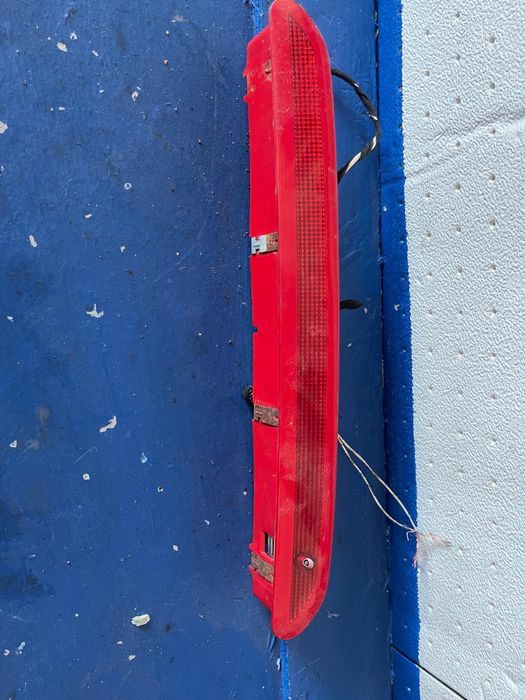 Stop frana suplimetar haion vw Golf6 2-4usi hatckback