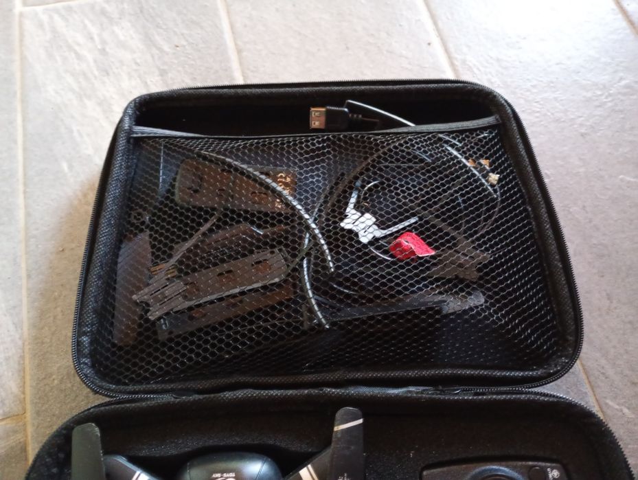 Dronă csj gps cu trei baterii