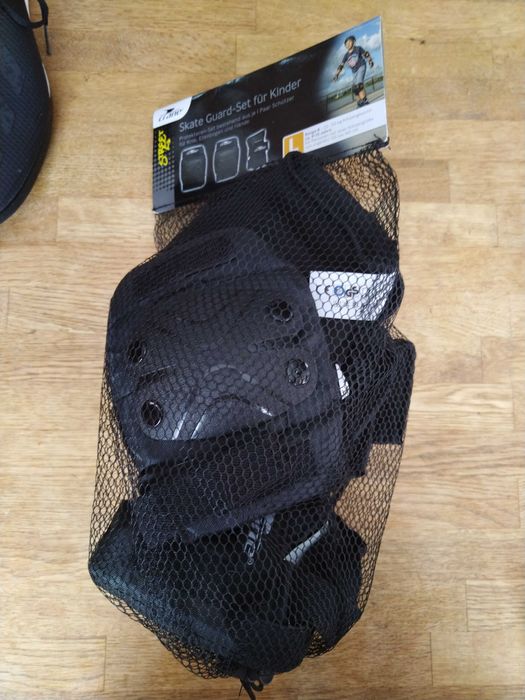 Ролери  EU42 + протектори L