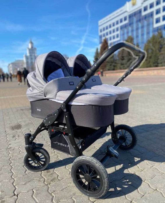 Коляска для двойни