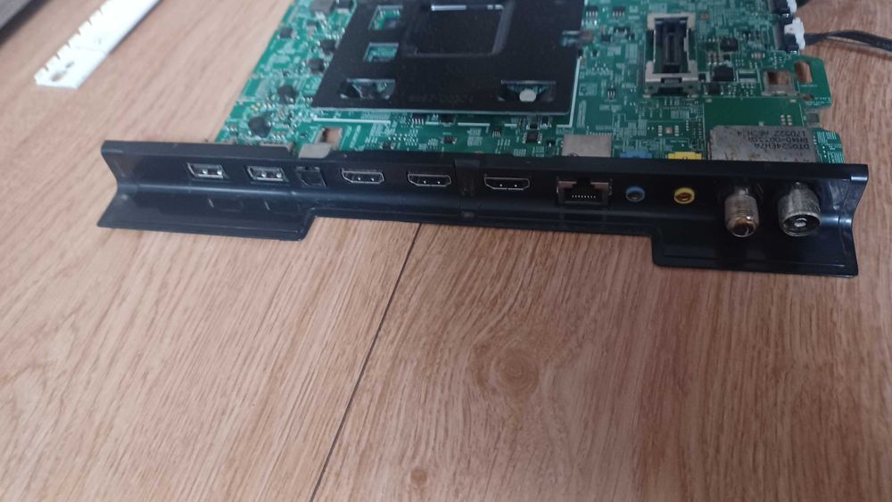 Samsung ue55mu6449uxzg piese