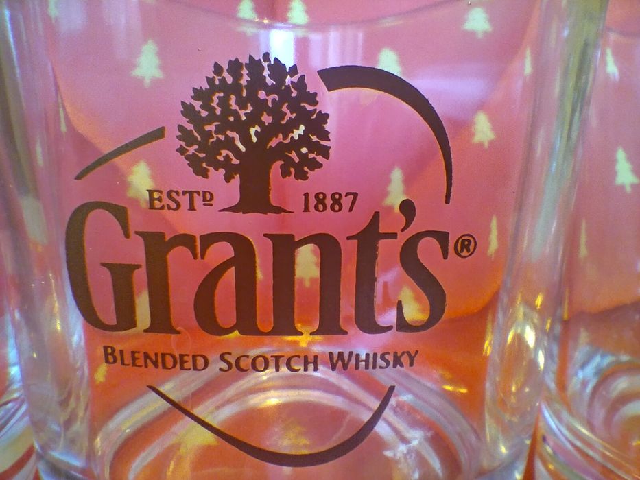 Чаши за уиски  / чаши