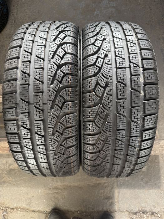 2x Anvelope NOI Iarna 215/45 R17 - Pirelli Sottozero winter 240 serie2
