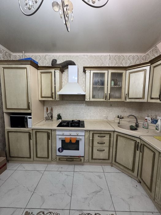 Продается кухонный гарнитур