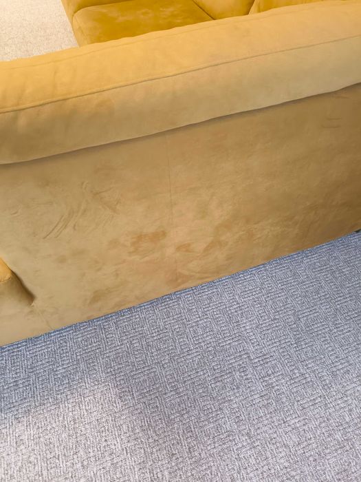 Разтегателен диван -жълт цвят