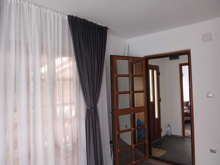 Casă cu teren 1.200 mp, panouri solare 3 kW – Soveja, Vrancea