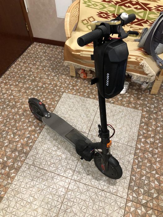 Продам электросамокат