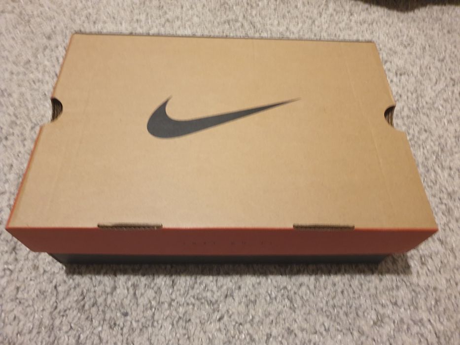 Jordan Air Jordan 11 Retro  mărimea 40,5