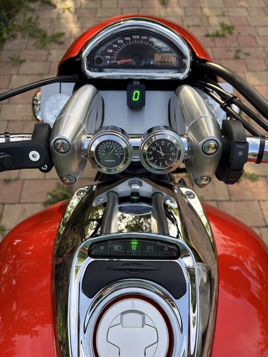 Suzuki Boulevard M50