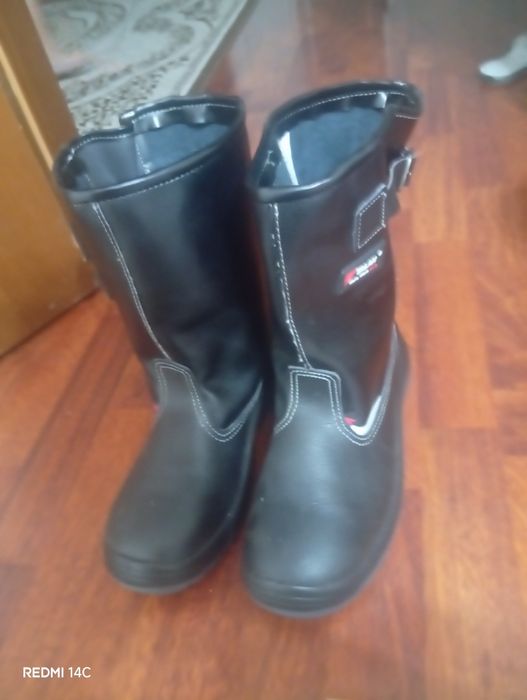 Продам сапоги 3 шт
