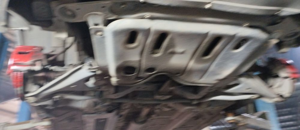 Продам рабочую лошадку Ларгус 18 год