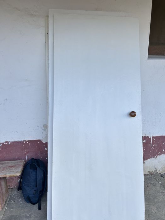 Двери 4 штук в комплекте самовывоз