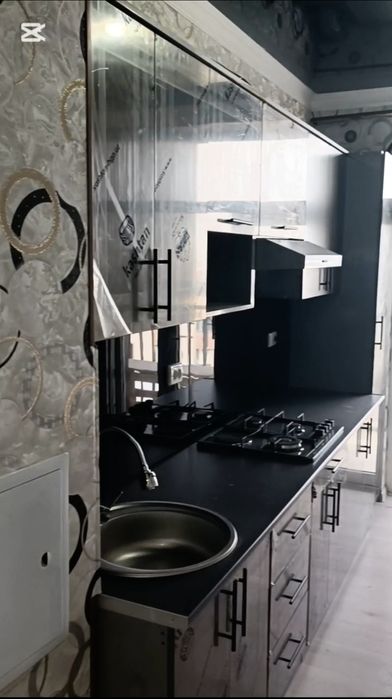 Андижан шахар Навруз Малл олдида сокин ситидан 11 этаждан 2-хонали уй