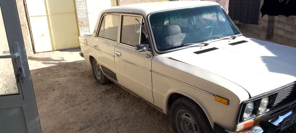 Vaz 2106 sotiladi srochna kelishtirib beraman