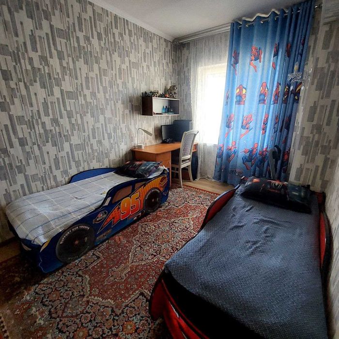 продаётся своя 4 комнатная квартира 77 серии