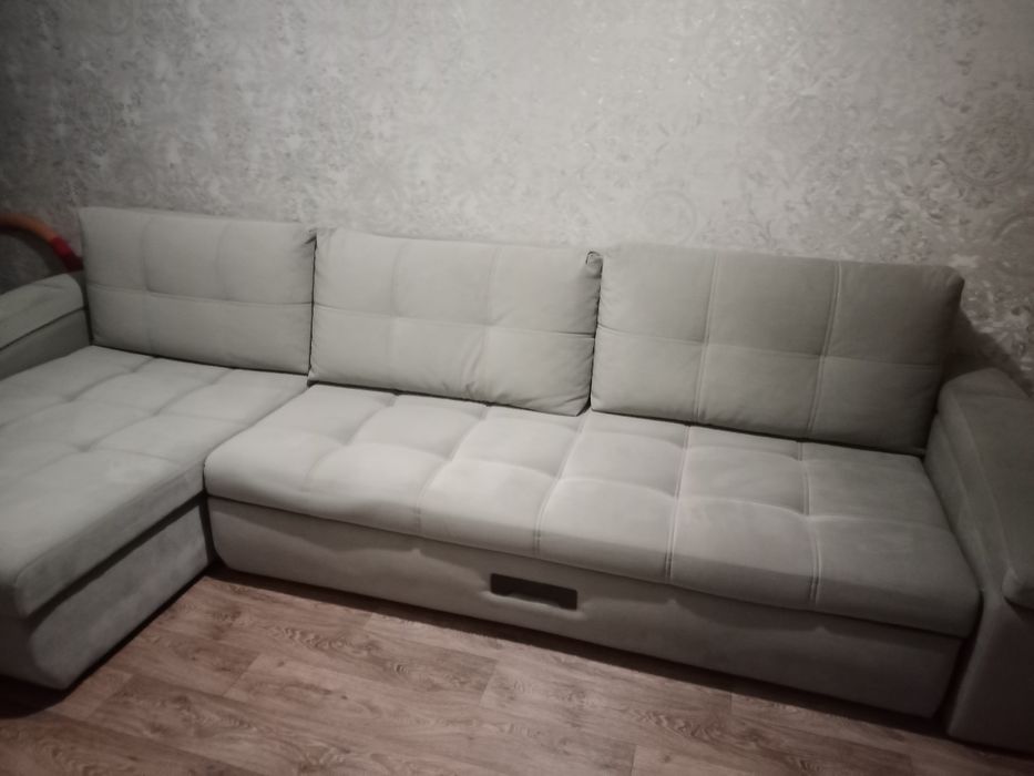 Продам диван! Состояние хорошее,чистый ,