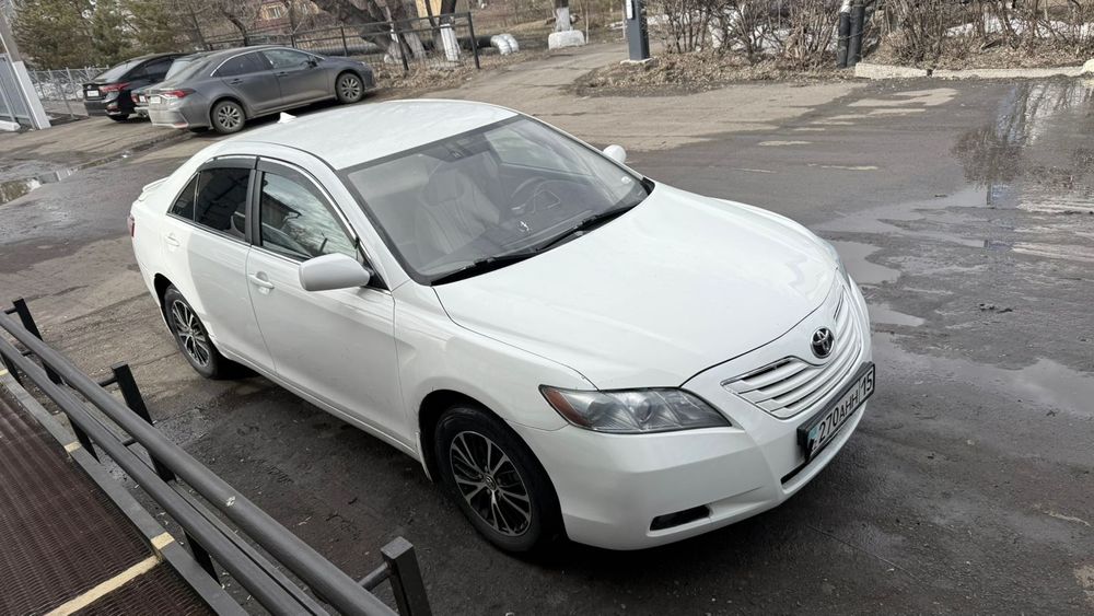 Продам  toyota camry