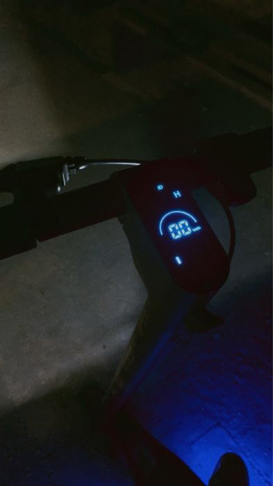 Vand trotineta electrica stare noua