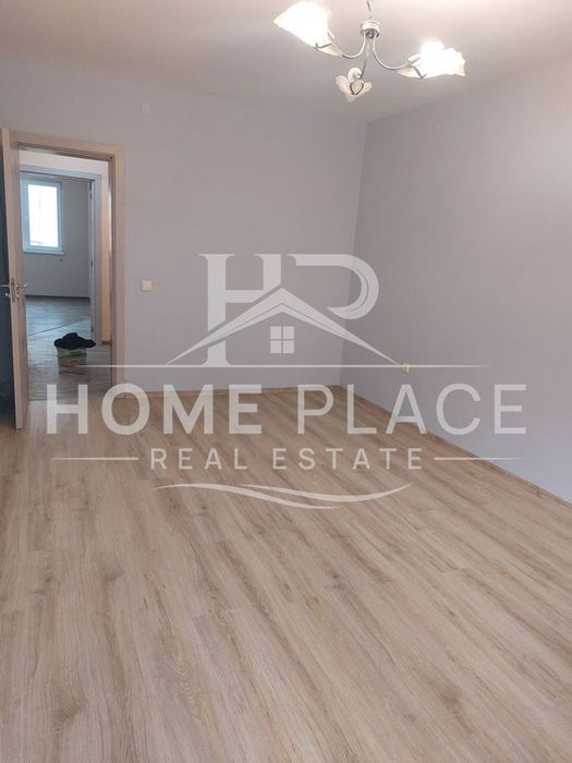 ПАРКОМЯСТО ! Необзаведен двустаен апартамент под наем - Трошево