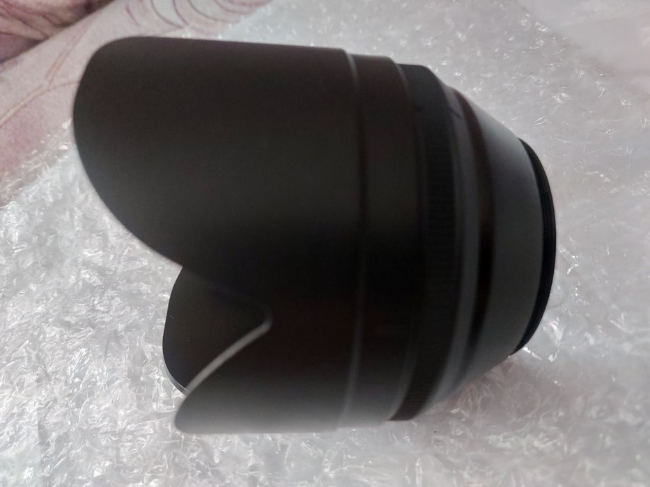 Бленда обьектива 56 мм.